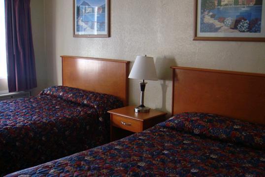 Knights Inn Santa Cruz Habitación foto